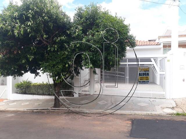 #7562 - Casa com Edícula para Locação em Marília - SP - 1